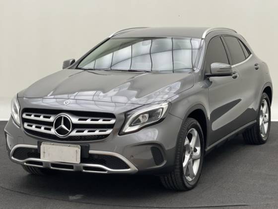 MERCEDES-BENZ GLA 200 1.6 CGI FLEX ADVANCE 7G-DCT MERCEDES-BENZ GLA 200 1.6 CGI FLEX ADVANCE 7G-DCT